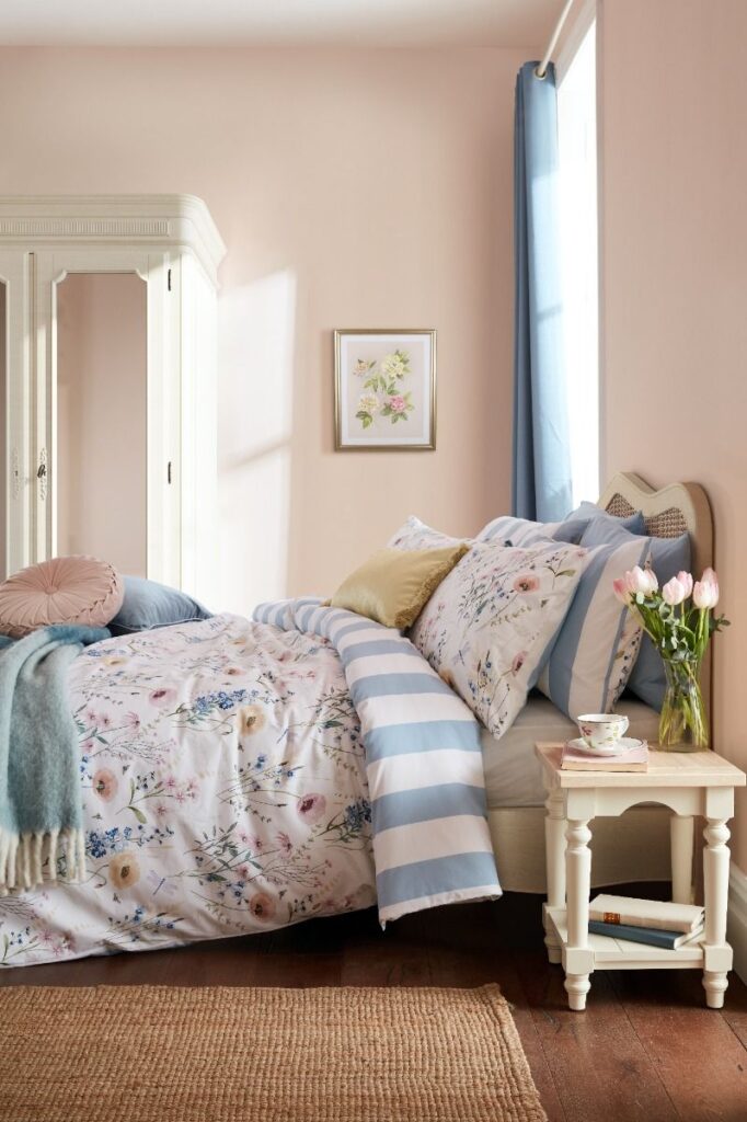 Tips for Styling Your Bedroom: